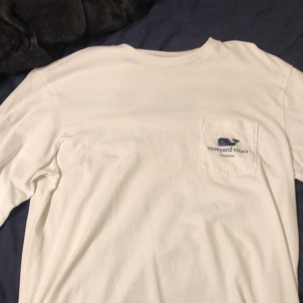 Never worn vineyard vines long sleeve shirt